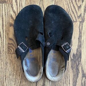 Birkenstock mocha Boston clogs, size 41. Excellent condition.